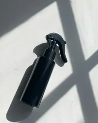 Mini trigger sprayer